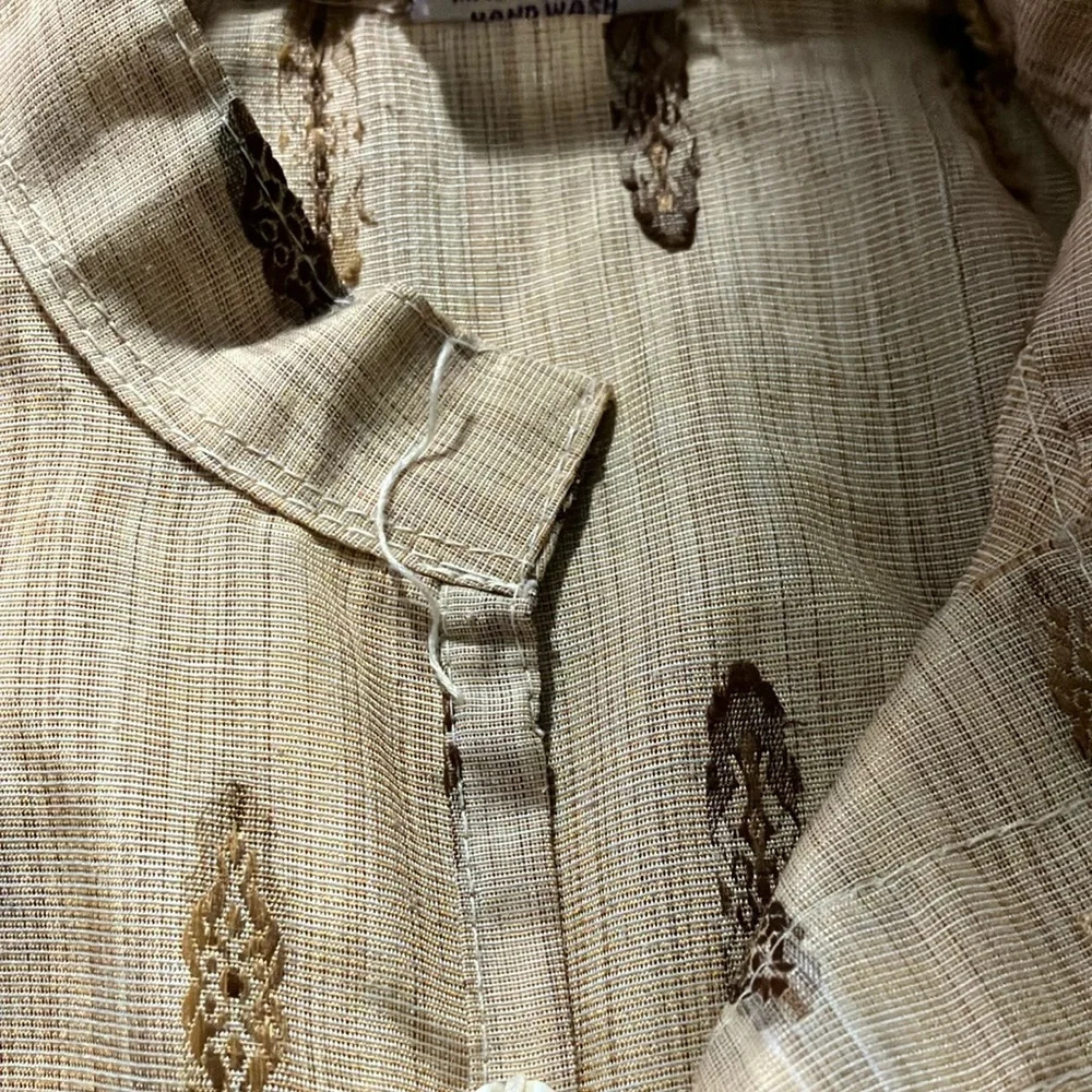 Tan Long Sleeve Tee with Stand-Up Collar and Pattern - Picture 5 of 6